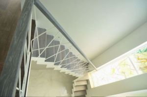 metallvarrastega trepp