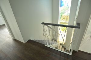 metallvarrastega trepp