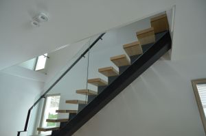 Metalltrepp, tammest astmetega