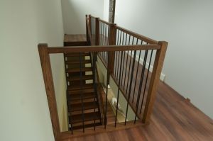 Metalltrepp tammest astmetega