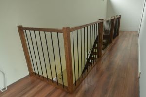 Metalltrepp tammest astmetega