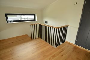 Metalltrepp, tammest astmetega