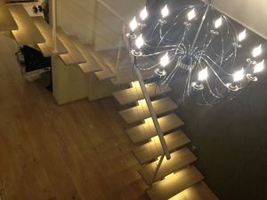 Metalltala 200x100 mm, peal tamme liimpuidust astmed. 