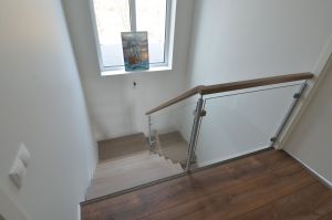 Metalltrepp, tammest astmetega