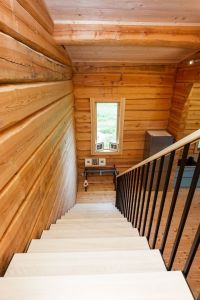 Metalltrepp, saare liimpuidust astmetega