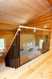 Metalltrepp, saare liimpuidust astmetega