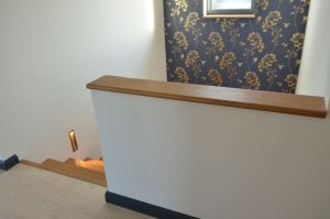 Metalltrepp tammest astmetega.