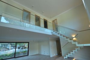 Metalltrepp, tammest astmetega.