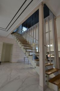 Põsepuud ristvineerist spoonitud saarespooniga.