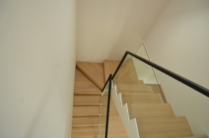 Teraskonstruktsiooniga trepp.