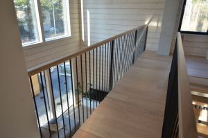 Metalltrepp tammest astmetega.