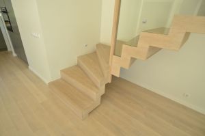 Teraslehest kandekonstruktsiooniga trepp