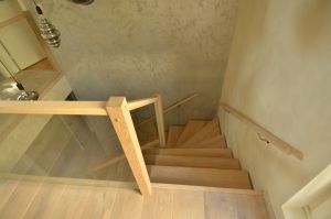 Metalltrepp, tammest astmetega