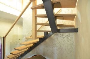 Metalltrepp, tammest astmetega