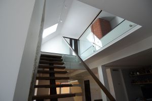 Ühetala metalltrepp