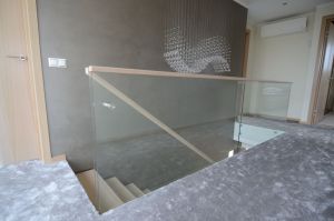 Ühetala metalltrepp.