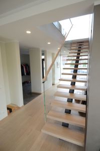 Ühetala metalltrepp.