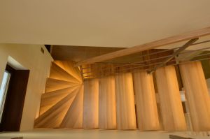 Ühetala metalltrepp.