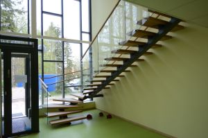 Ühetala metalltrepp.