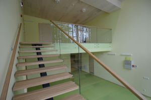 Ühetala metalltrepp.