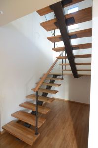  Ühetala metalltrepp, tala 100x150mm