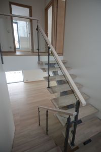 Ühetala metalltrepp.