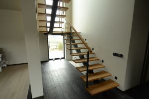 Ühetala metalltrepp