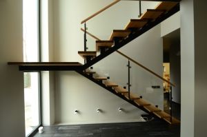 Ühetala metalltrepp