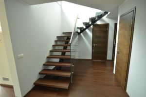 Ühetala metalltrepp