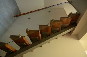 Ühetala metalltrepp.